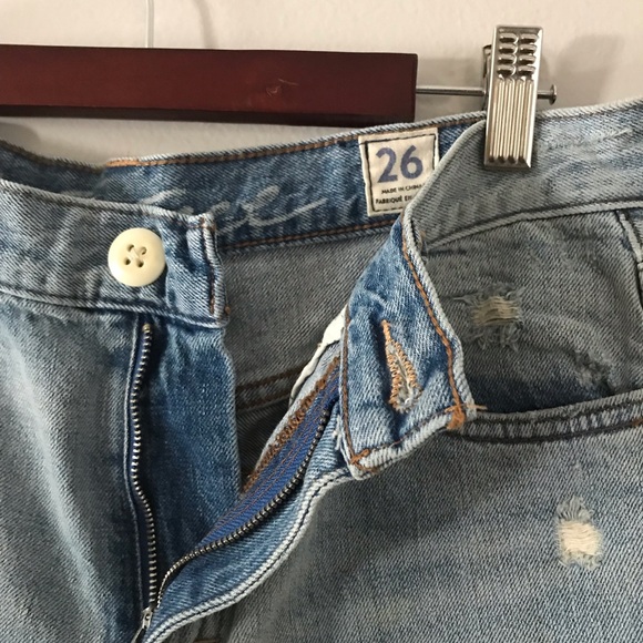 We The Free Women’s Blue Distressed Jean Shorts Size 26 - Picture 3 of 5